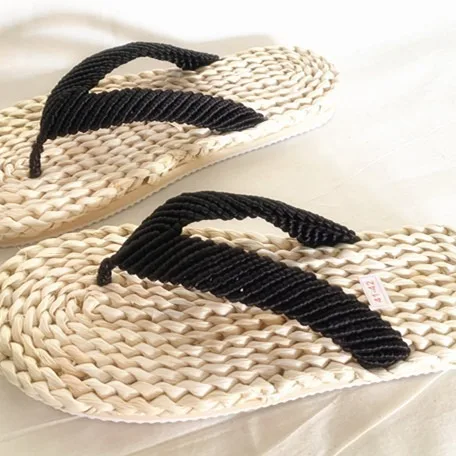 Japanese retro woven corn husk straw sandals flip-flops men's and women's couples indoor home shoes casual