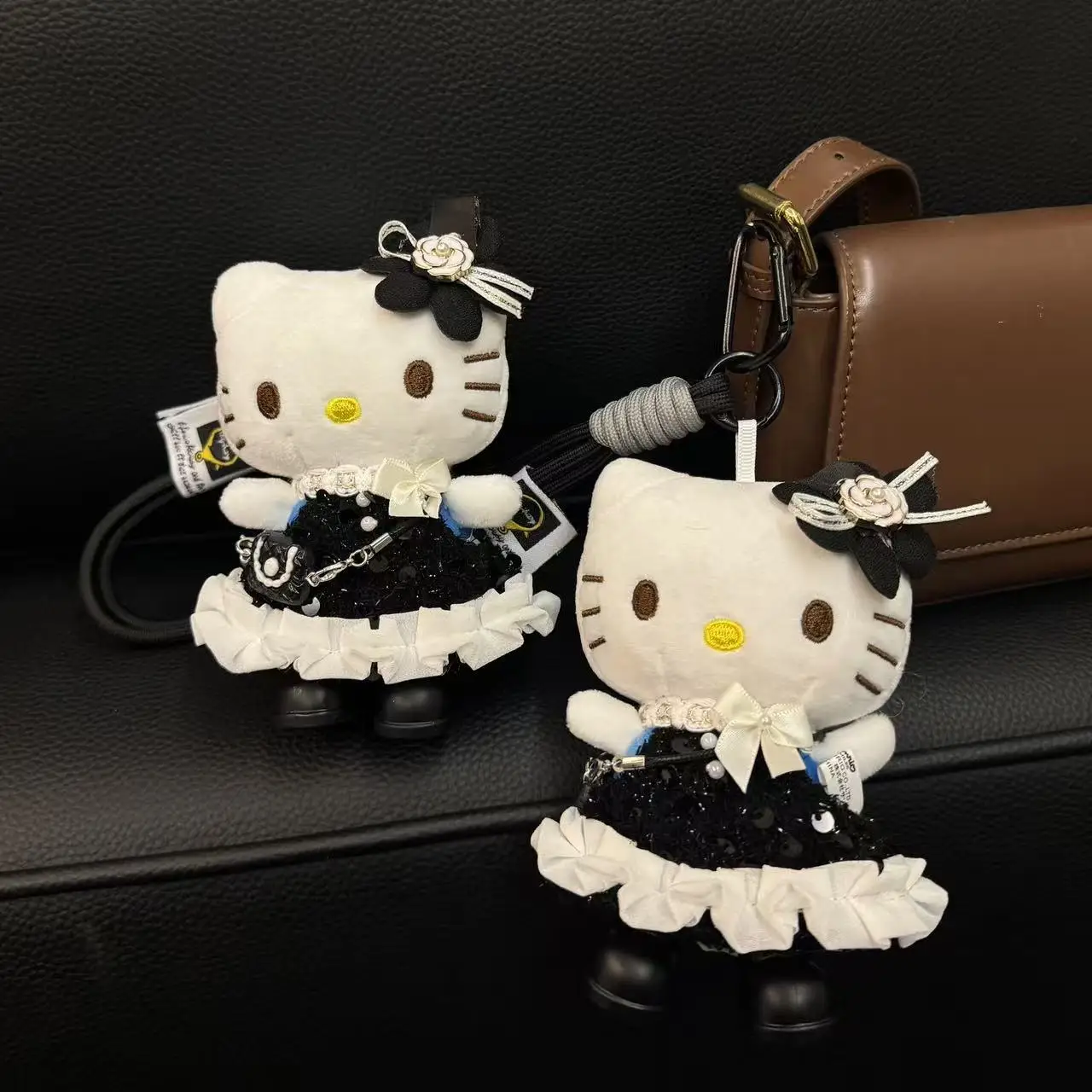 

Плюшевый брелок Hello Kitty в стиле одежды Камелии Хепберн, элегантная плюшевая кукла-подвеска для девочек, украшение для рюкзака и сумки, подарок