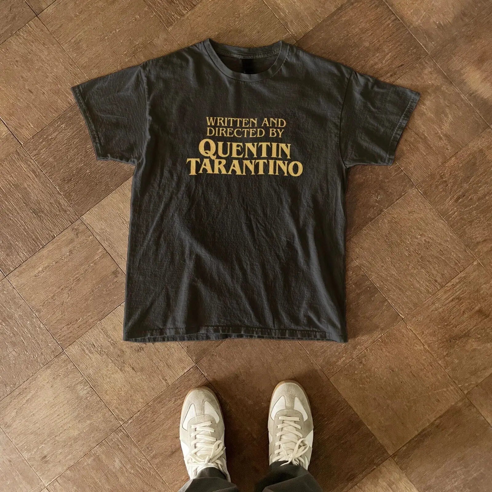 Written and Directed by Quentin Tarantino Classic T-Shirt, Vintage movie tee NEW