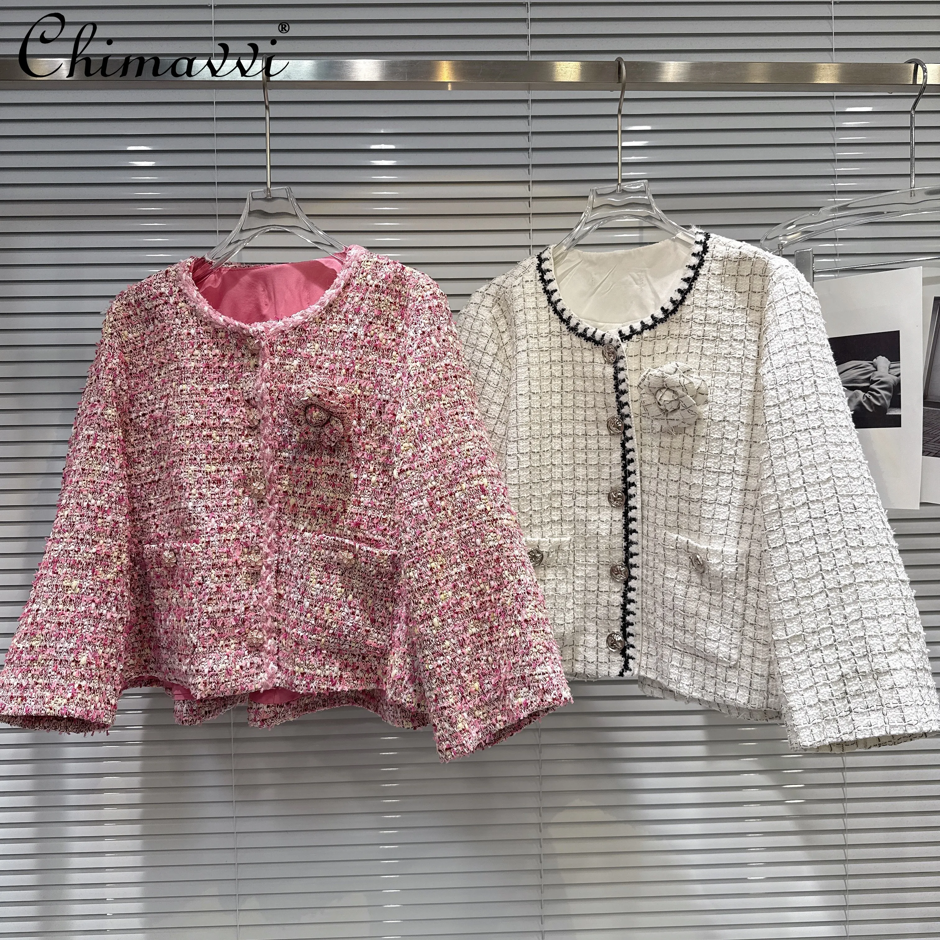 

2025 Autumn Clothes New Fashion Floral Pin Plaid Tweed Cape Coat Sweet Womens Temperament Loose Short Coats Women's Top