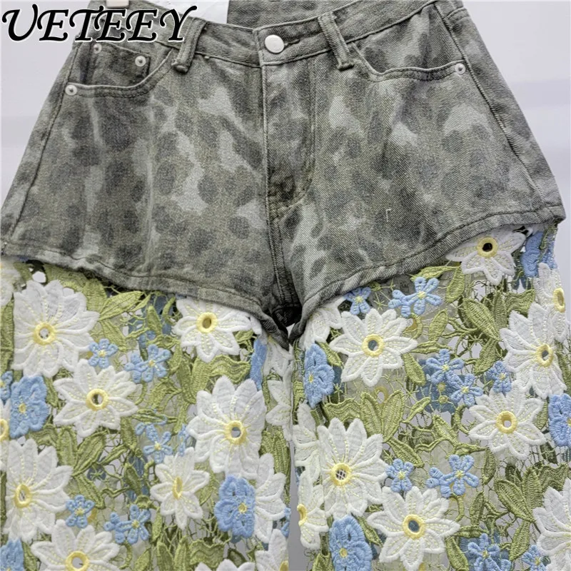 กางเกงยีนส์ทรงหลวมเอวสูง แต่งลูกไม้โครเชต์ลายดอกไม้ฉลุ  ลายเสือดาว  ตัดต่อสี  ทรงขาตรง สำหรับผู้หญิง