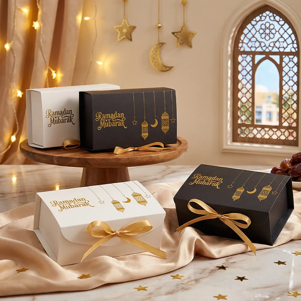 10er-Pack Mini-Geschenkboxen in quadratischer Form mit Bändern, schwarz-weißem Papier mit goldenen Sternen, für Eid Mubarak-Leckereien und Pralinen