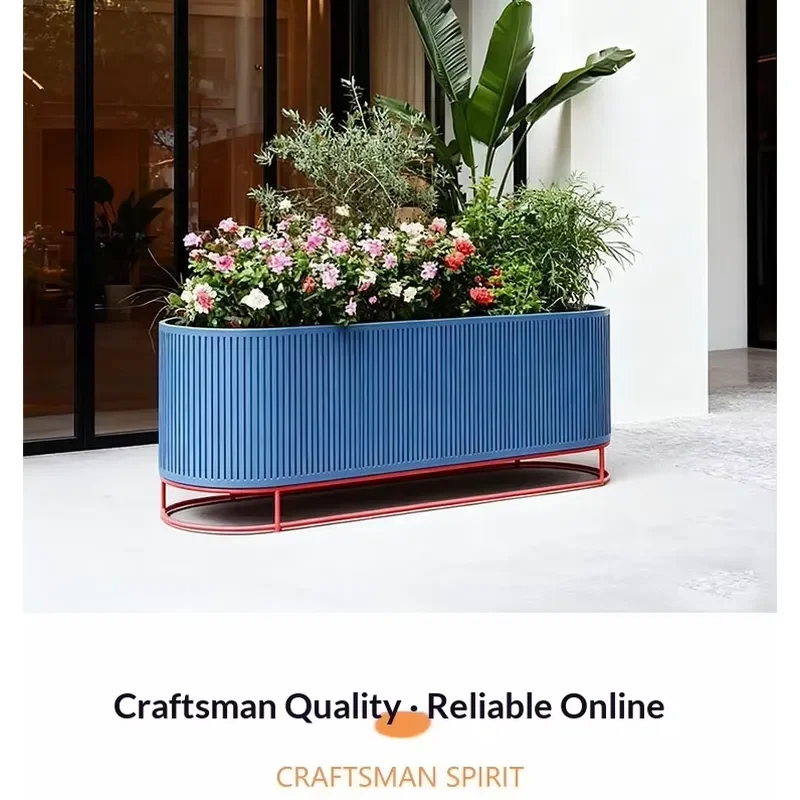 Custom Light Style Outdoor Galvanized Sheet Metal Flower Box with Drainage Holes for Commercial Street Plaza