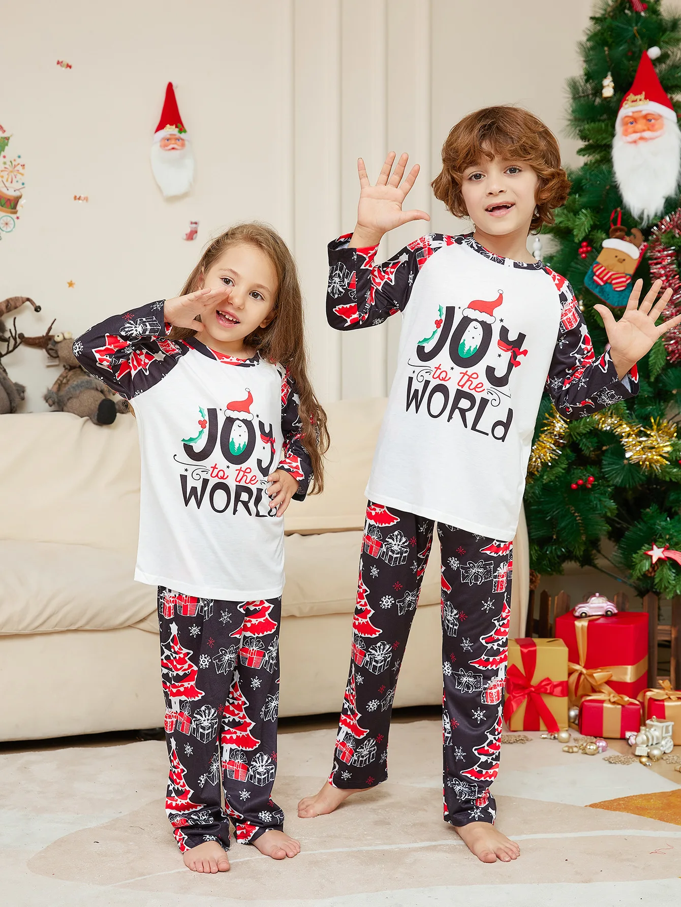 Family matching Pajamas Christmas clothing 2024 New letter printing Xmas costume adult and Kids set baby jumpsuit+dog clothing