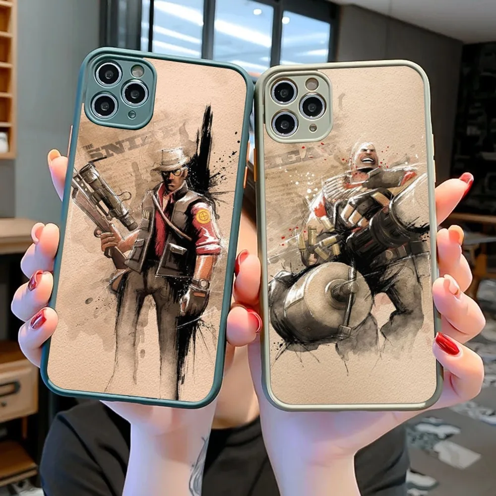 Video Team Game Fortress 2 Phone Case For IPhone 14 11 12 13 Mini Pro Max 8 7 Plus X XR XS MAX Translucent Matte Cover