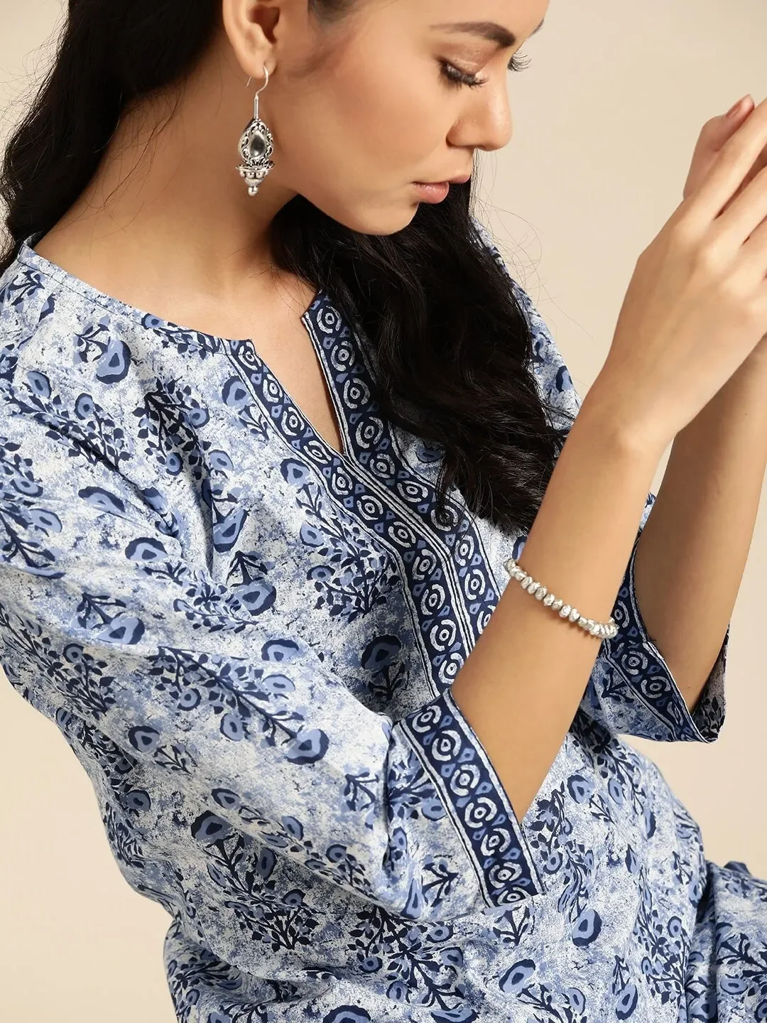 طقم ملابس نسائية هندية تقليدية من القطن الخالص مطبوع مكون من قطعتين فستان أزرق رفيع يناسب الملابس الباكستانية