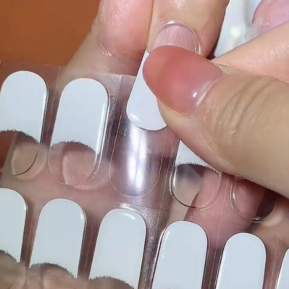 2 arkusze 32 tipsy Półutwardzone żelowe paski do paznokci Białe francuskie długotrwałe naklejki żelowe na całe paznokcie Lampa UV Wodoodporne żelowe plastry na paznokcie