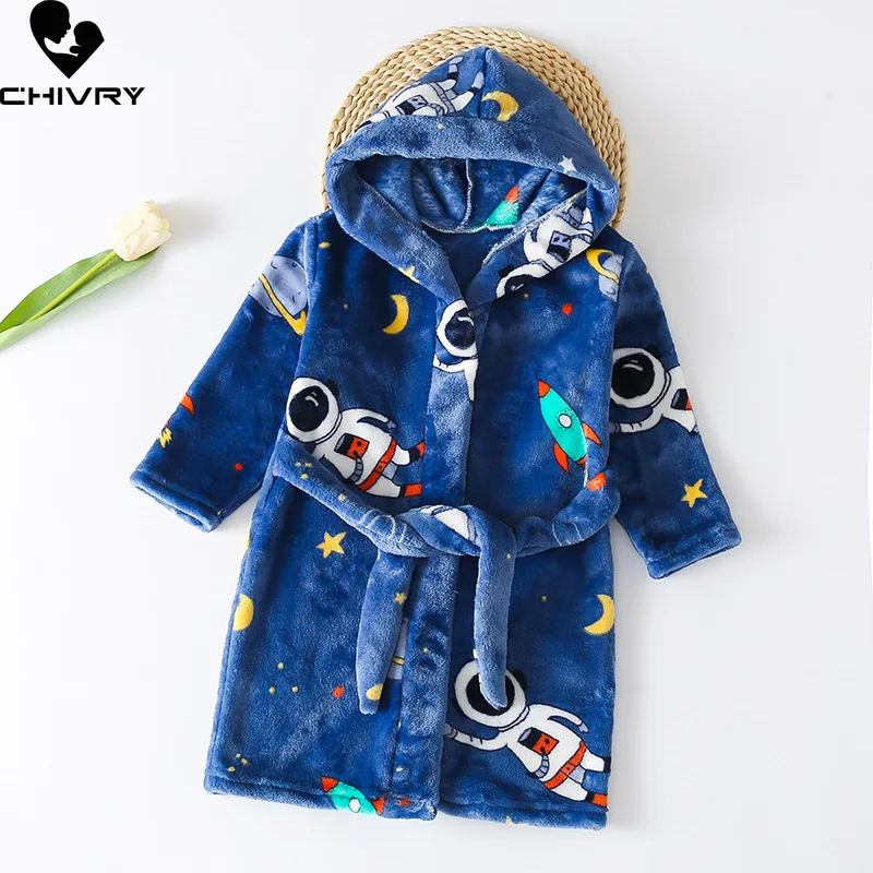 New Autumn Winter Kids Hooded Soft Flannel Bathrobe Baby Bath Robes Boys Girls Cute Cartoon Bear Pajamas Long Sleeve Towel Robe