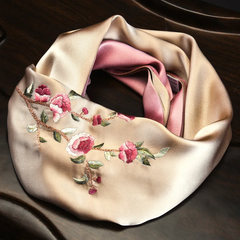

Suzhou Embroidery Scarf for Middle-Aged Women to Give Mom