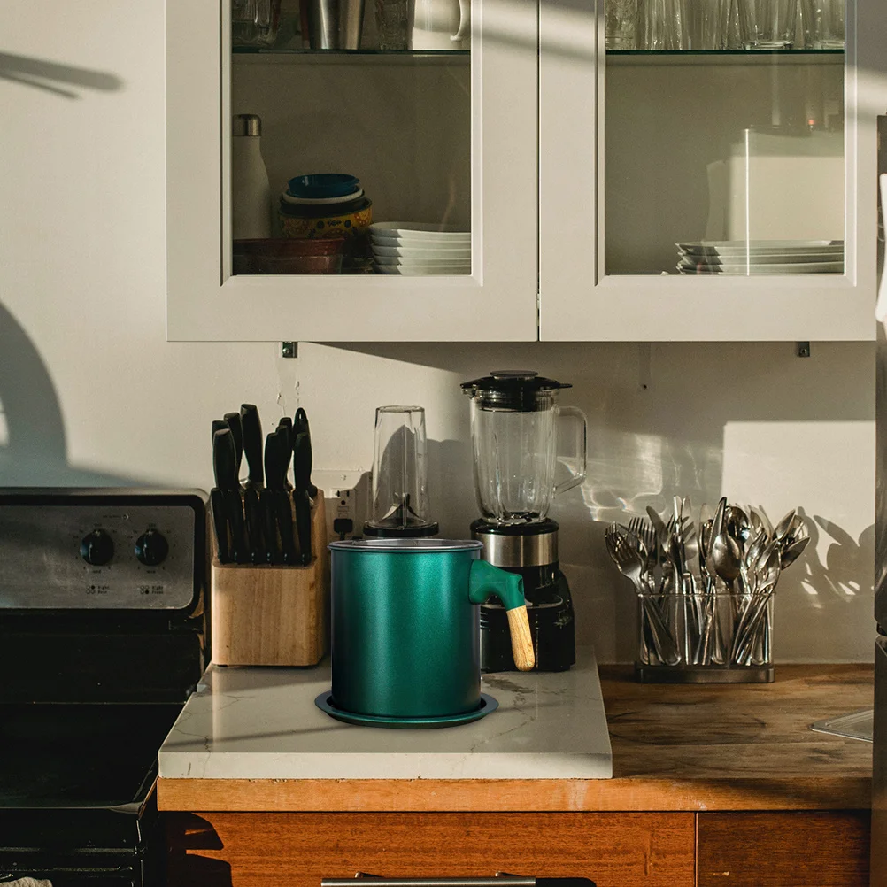 

Stainless Steel Oil Pot Filter Premium Oil Strainer Pot Comfortable Handle for Cooking Baking Barbecue Kitchen Grease Container