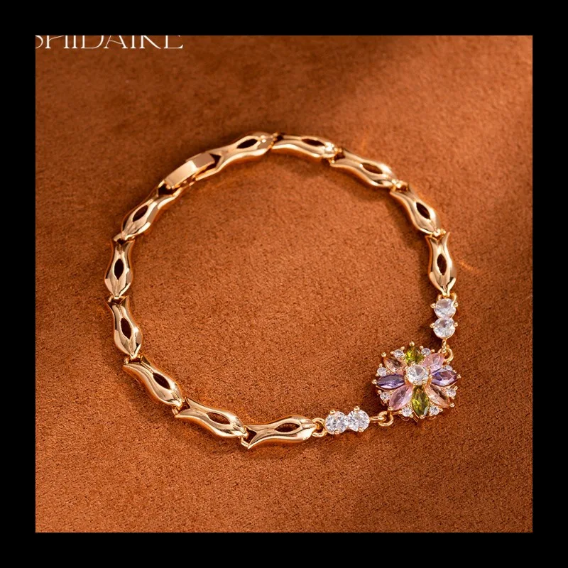 

Times Guest Ближний Восток Популярный браслет Ювелирные изделия Циркон Инкрустация 18-каратным золотом Часы-цепочка Фабрика