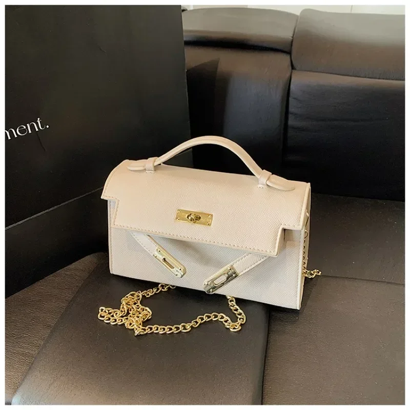 

Винтажная парижская сумка через плечо — роскошный кожаный кошелек с античной золотой фурнитурой и индивидуальным дизайном логотипа с буквами