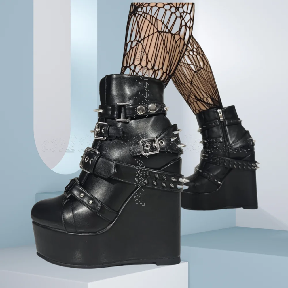 블랙 매트 앵클 부츠, 샤프 리벳 장식, 펑크 스타일 슬로프 힐, 패셔너블 여성 신발 2025, 여성용 신발