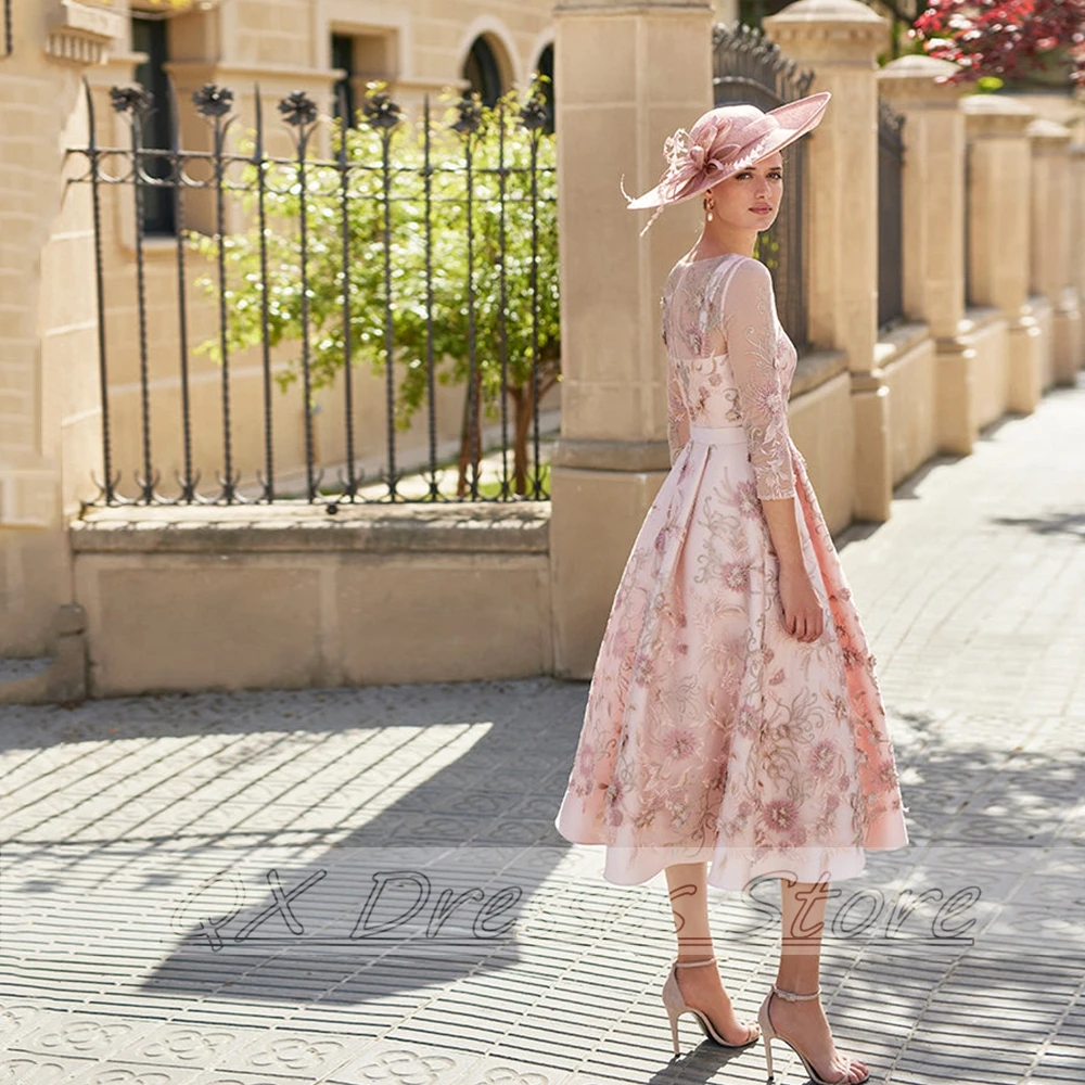 Robe Trapèze Longue Personnalisée pour Mère des Patients, Longueur Thé, Broderie Trois Quarts, Drapée, Invité de Mariage avec VI