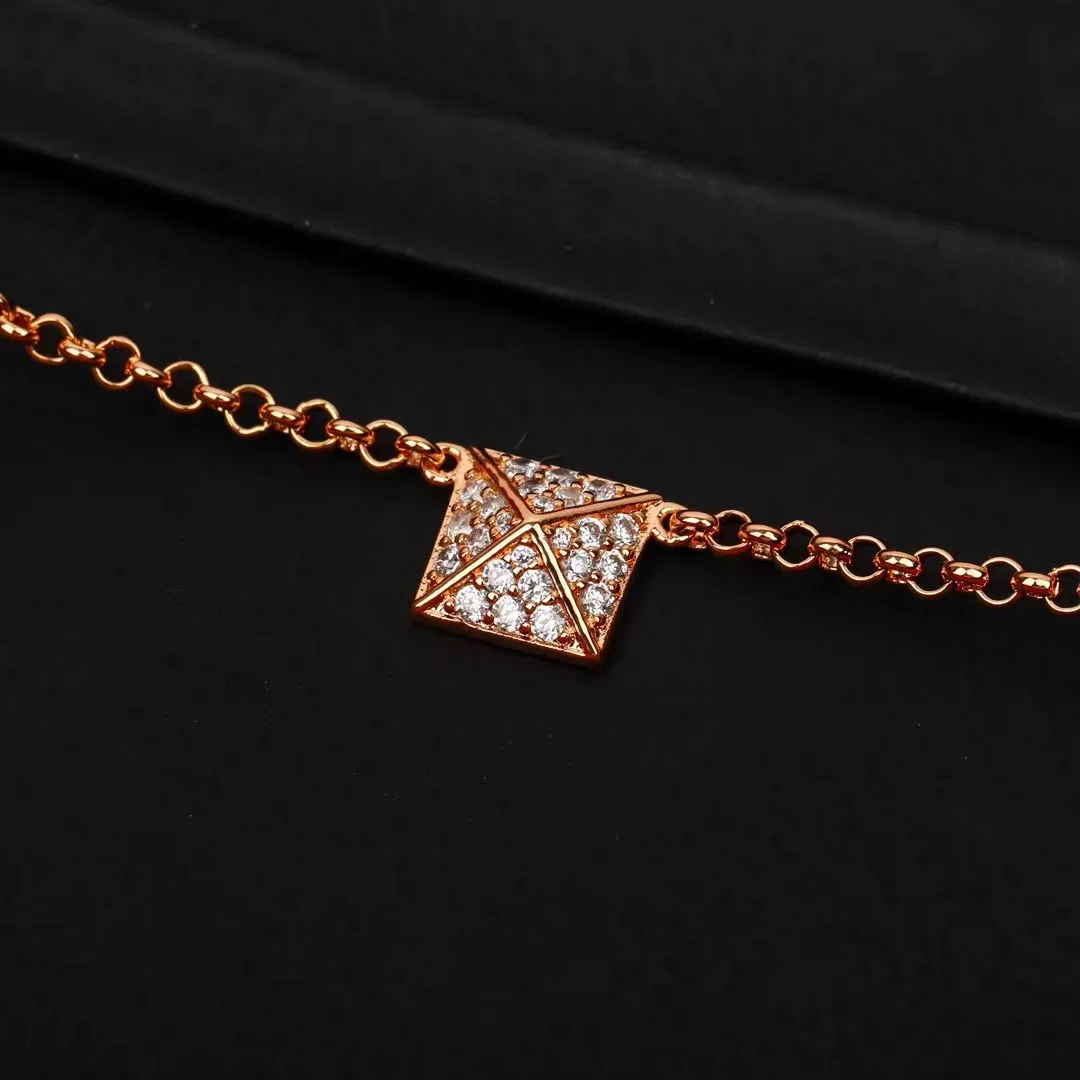 New 2024 Trend Classic High Quliaty Famous Brand Luxury Jewelry Necklaces For Women Pure 925 Sliver Rose Gold Pyramid Square