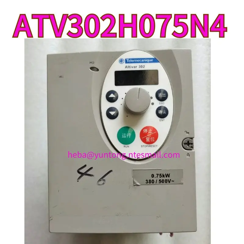 

Used frequency converter ATV302H075N4 0.75kW