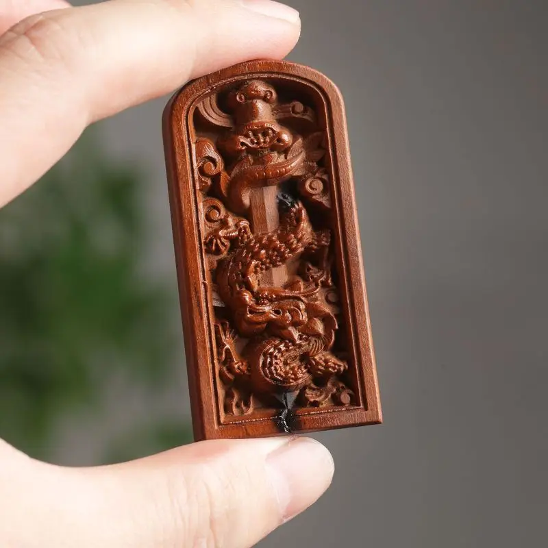 Lightning-striken jujube wood five-thunder dragon sword pendant, double-sided finely carved amulet, peace charm, portable wooden