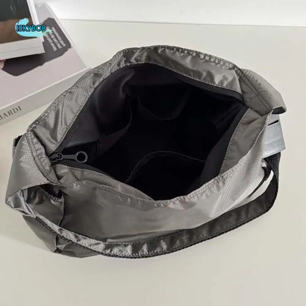 

Oxford Cloth Men's Crossbody Bag Large Capacity Solid Color Outdoor Travel Pouch Smooth Adjustable Strap Sports Fitness Pouch