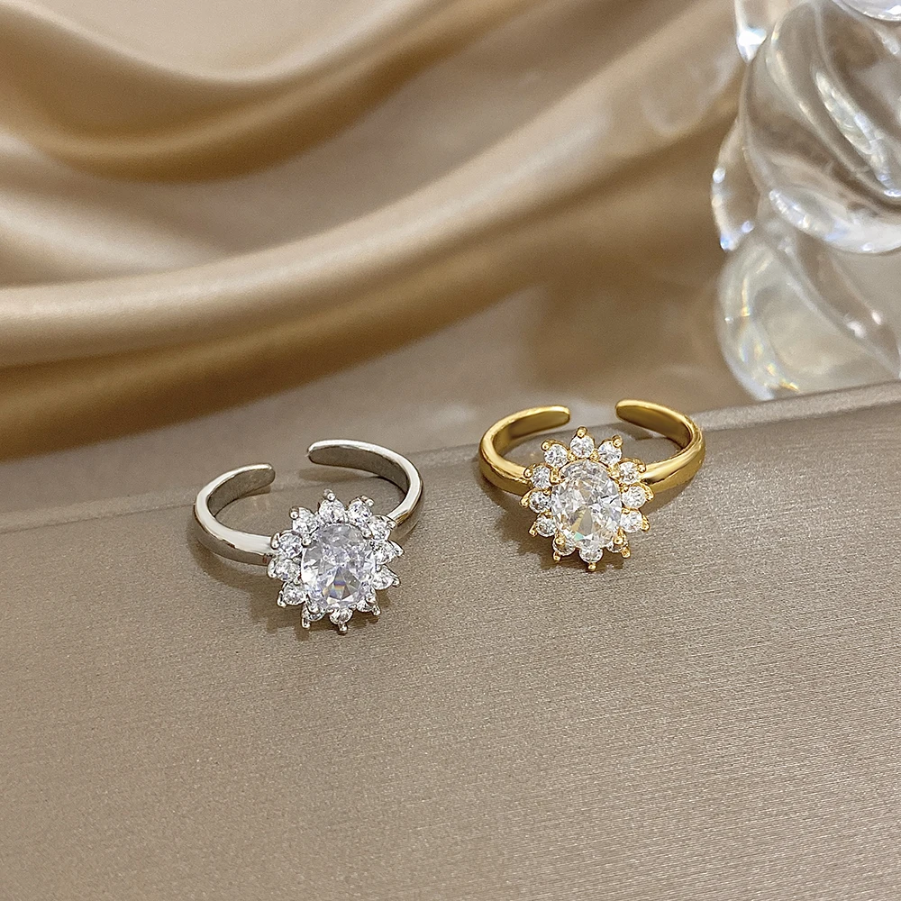 

DODOHAO Exquisite Sparkling Zircon Flower Open Ring Women Luxury Gold Plated Adjustable Knuckle Ring Wedding Bridal Jewelry Gift