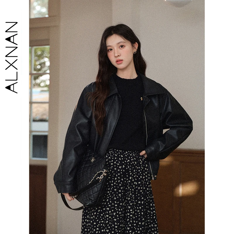 

ALXNAN Half-high Collar Black Sweater Women 2025 Fall Winter Slim-fit Knitted Pullovers Metal Bow Button Design Sweaters L58152