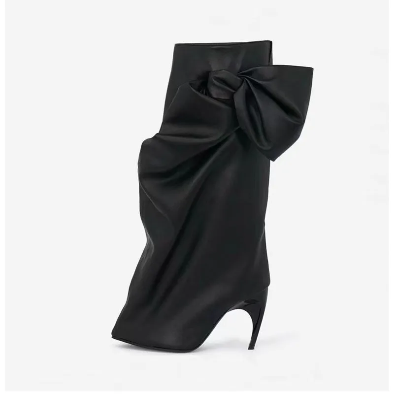 

2024 New Foreign Trade Black Bow Fold Mid Barrel Pointed Spliced Irregular Heel High Heel Fashion Boots