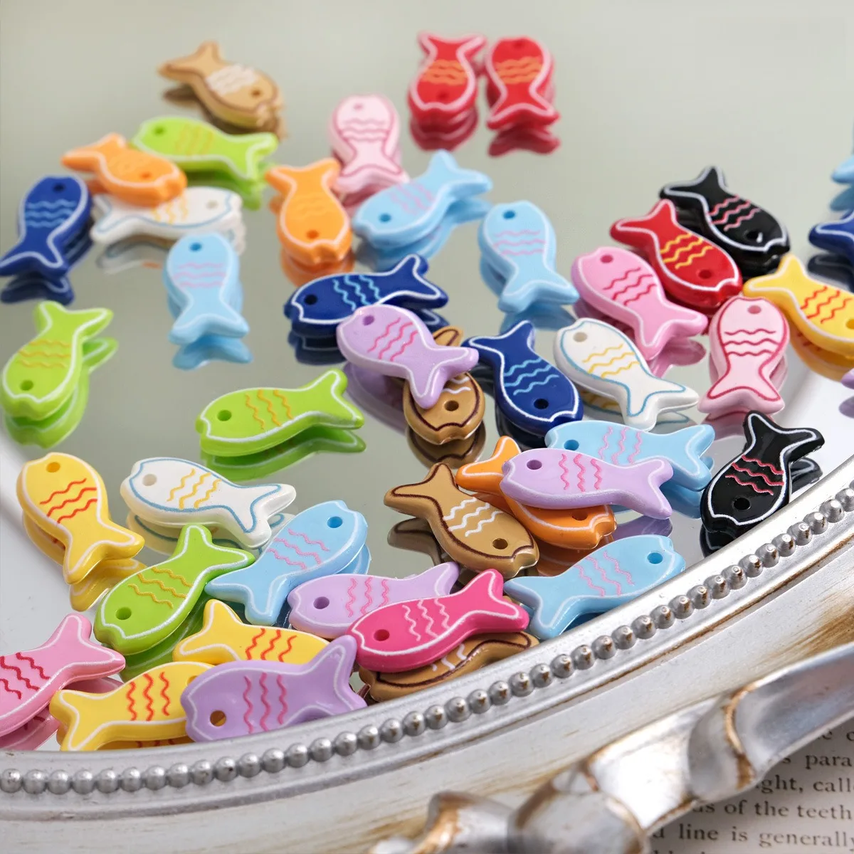20Pcs Cute Fish Resin Pendants Charms DIY Handmade Jewelry Making Accessories for Bracelets Necklaces Key Chains Craft Supplies