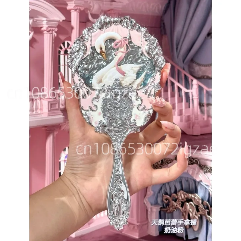 

Flower Knows Strawberry Rococo Lip Glaze Hand-held Mirror Makeup Tool