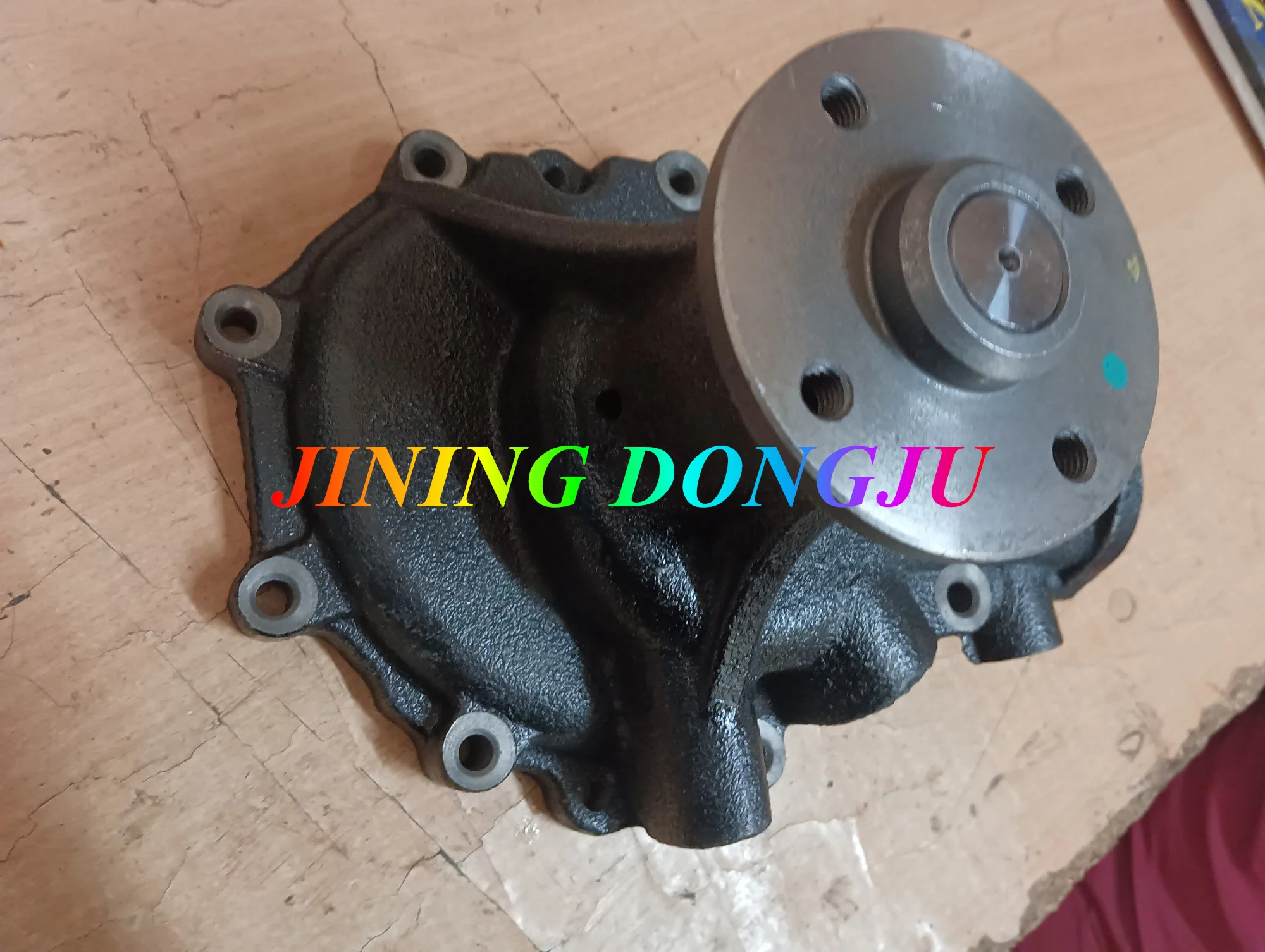 DONGJU Construction Machinery Parts J05e Engine Water Pump 16100-e0373 For Sk200-8 Excavator