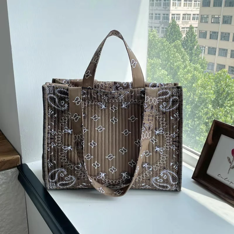 Böhmische Künstlerische Vintage-Blumenmuster-Tragetasche, Damen-Schultertasche, Große Vielseitige Handtasche für Pendeln, Arbeit und Einkaufen – Detail 4
