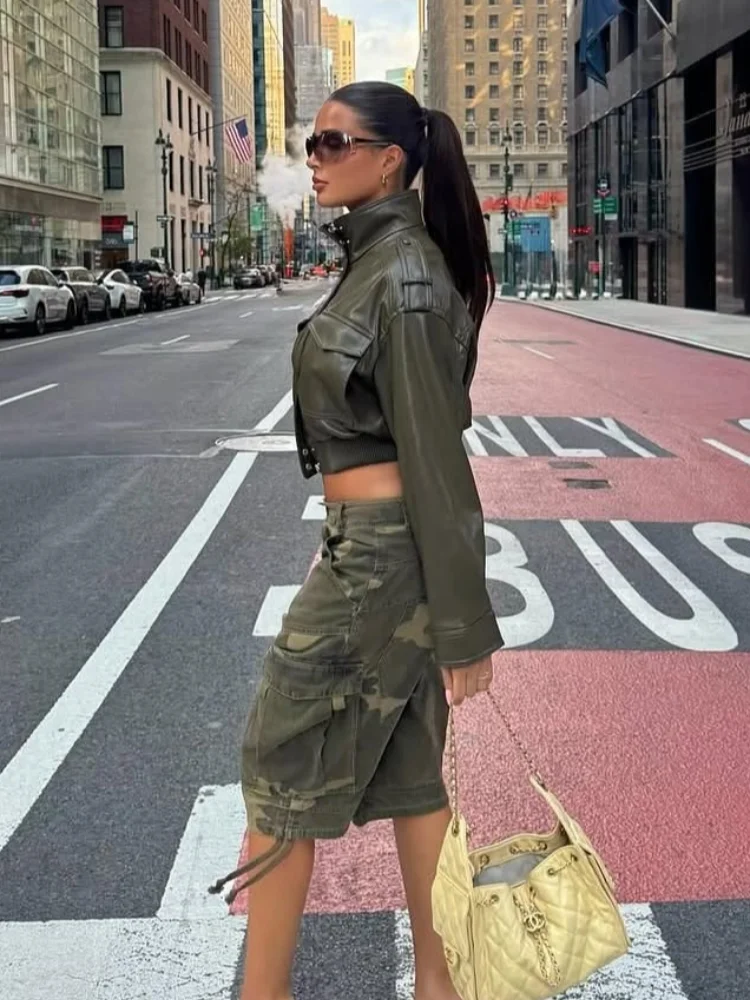 Giacca da donna allentata in pelle Pu da strada Moda tinta unita manica lunga colletto alla coreana cappotti monopetto cappotto da donna autunnale 2025