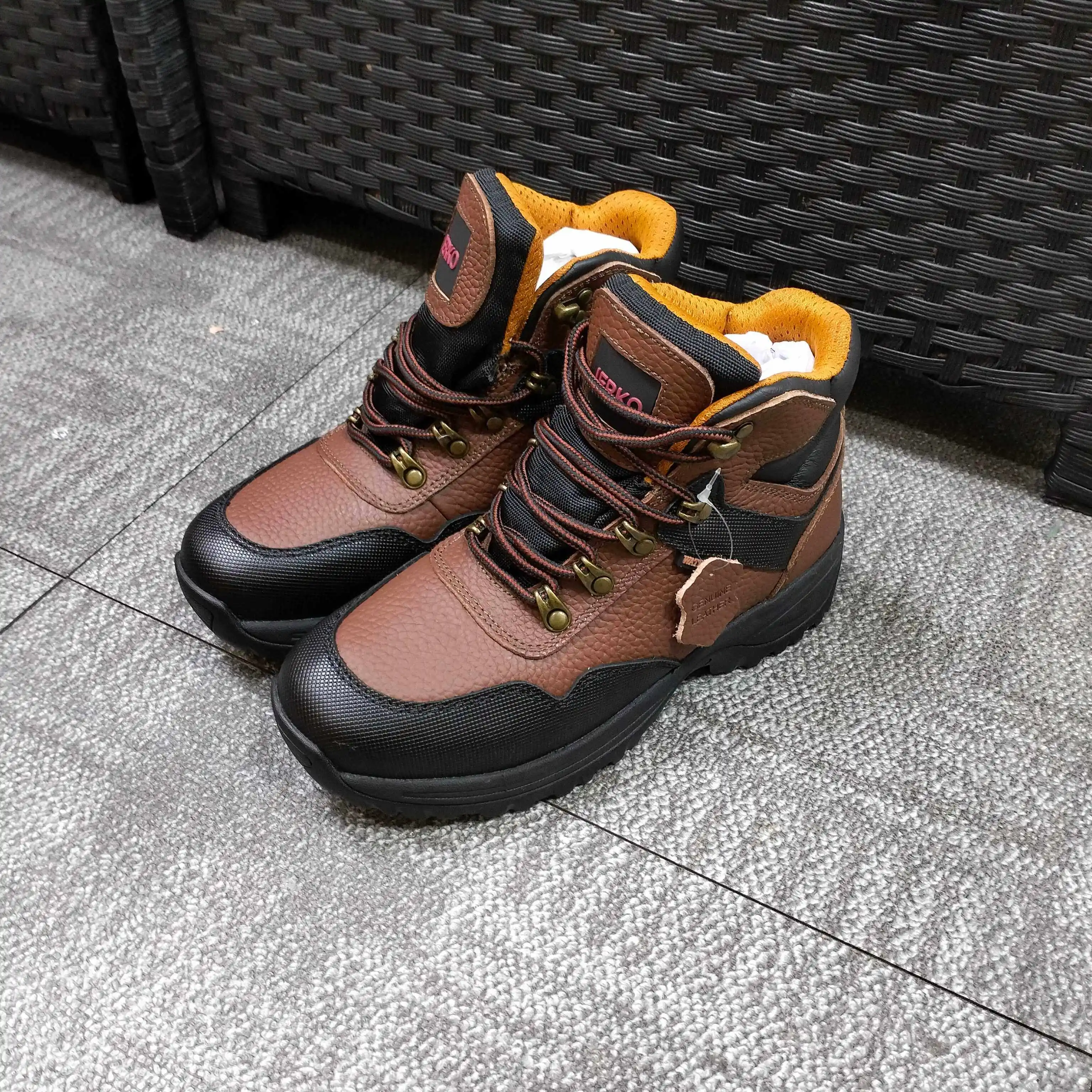 2025 New Arrival Hot Seller Breathable Anti-Slip Premium Durable High-Quality Walking Shoes Casual Shoes Excellent