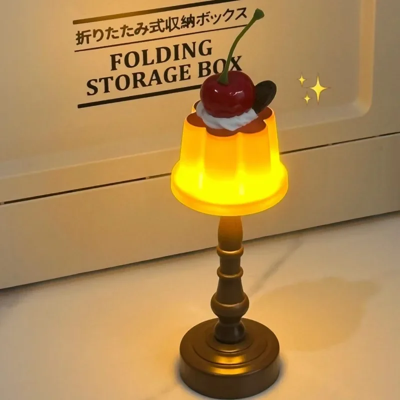 Kawaii Pudding Night Light LED Desk Lamp Battery Powered Bedside Lamp Cute Sleeping Light for Kids Bedroom Bar Decor & Gift