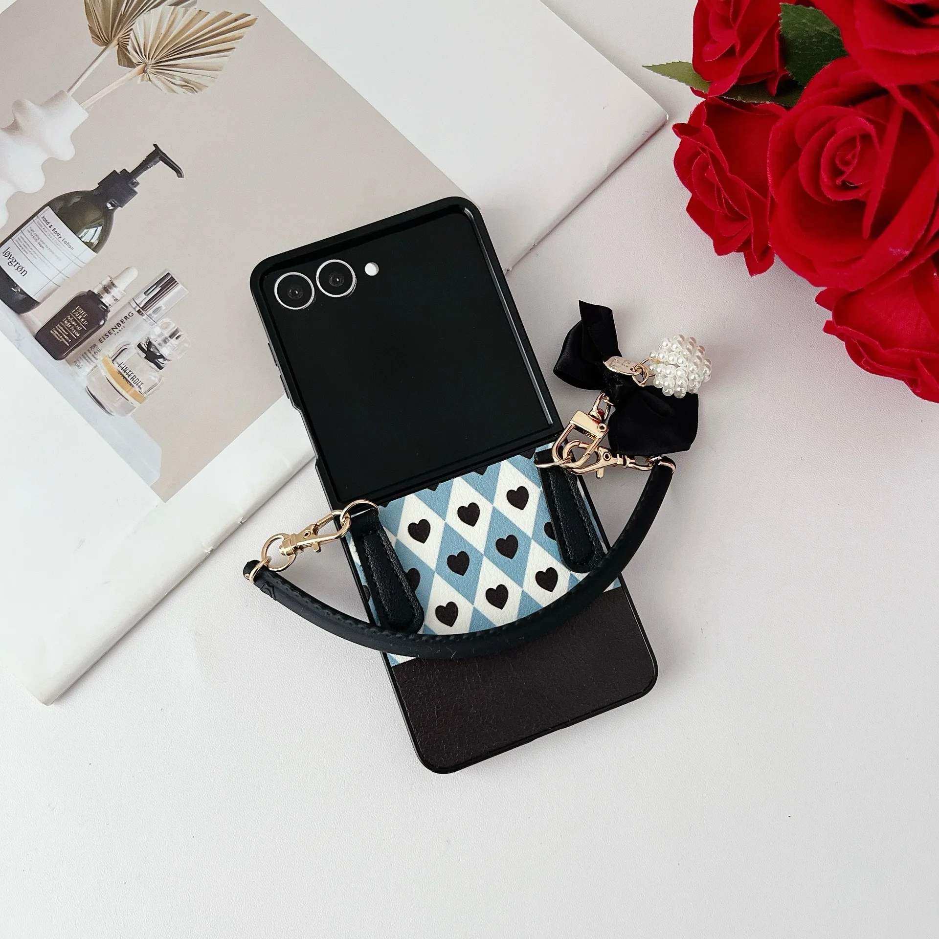 Etui na telefon z zawieszką Bowknot do Samsung Galaxy Z Flip 7 6 5 4 Ochronna tylna obudowa do ZFlip5 ZFlip6 ZFlip7 Case Shell