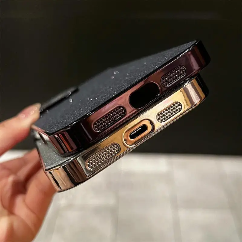 حافظة هاتف لامعة مطلية بالكهرباء لهاتف آيفون 15 بلس 16 14 13 12 برو ماكس غطاء خلفي لامع مقاوم للصدمات