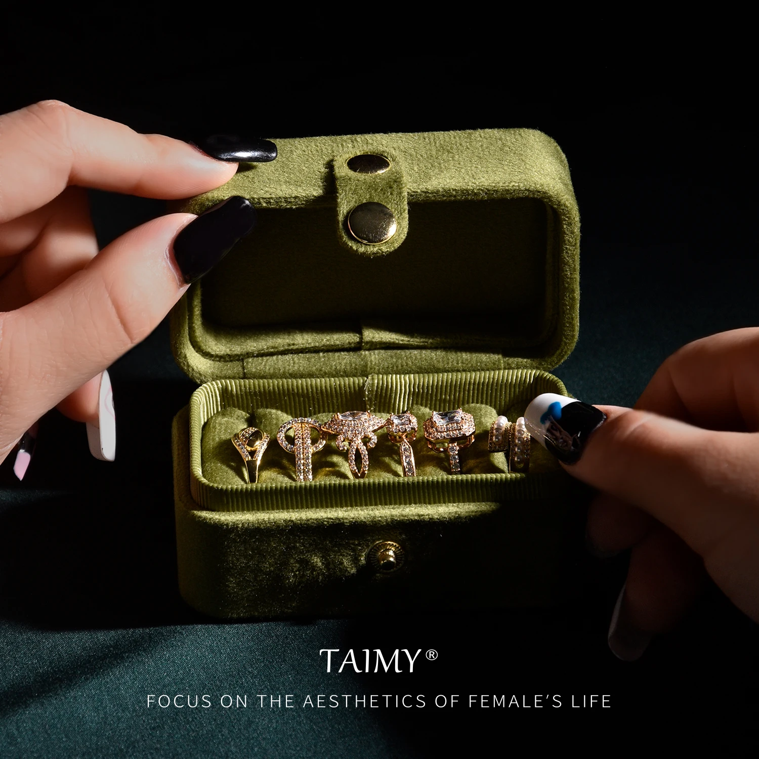 TAIMY-Mini joyero de viaje portátil para mujer, estuche de almacenamiento de terciopelo, organizador de anillos y pendientes, cajas de exhibición