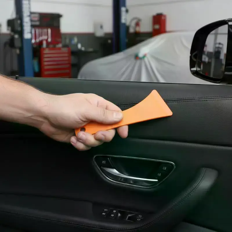 Car Interior Trim Remover Tool Anti-Scratch Plastic Pry Bar for Dashboard Door Panel Clip Removal Auto Repair