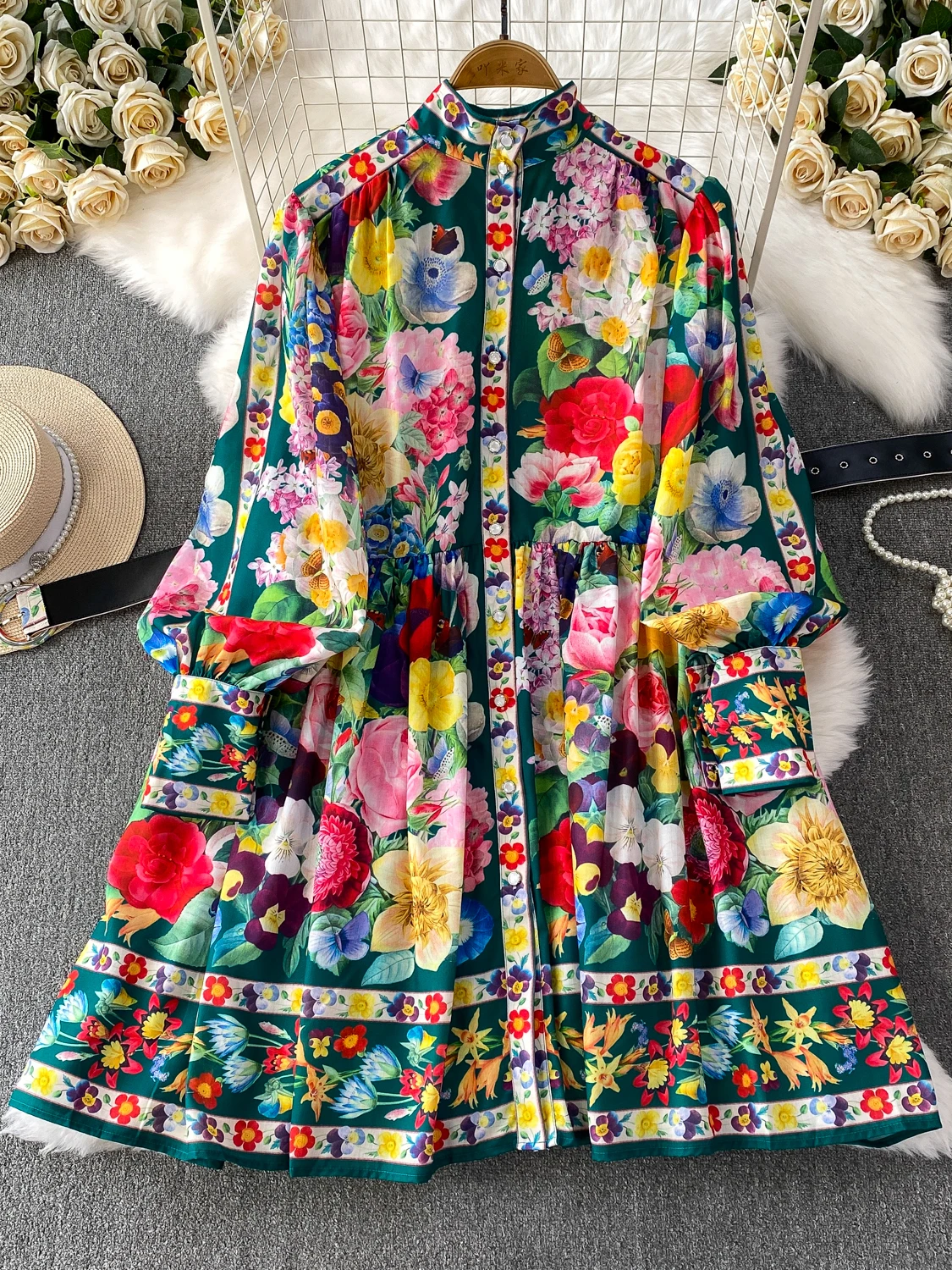 Herbstliches, schlankmachendes Midi-Dr mit Blumendruck und Laterne, Sves, Stehkragen, Knopfverschluss, Urlaub, Damen-Dr