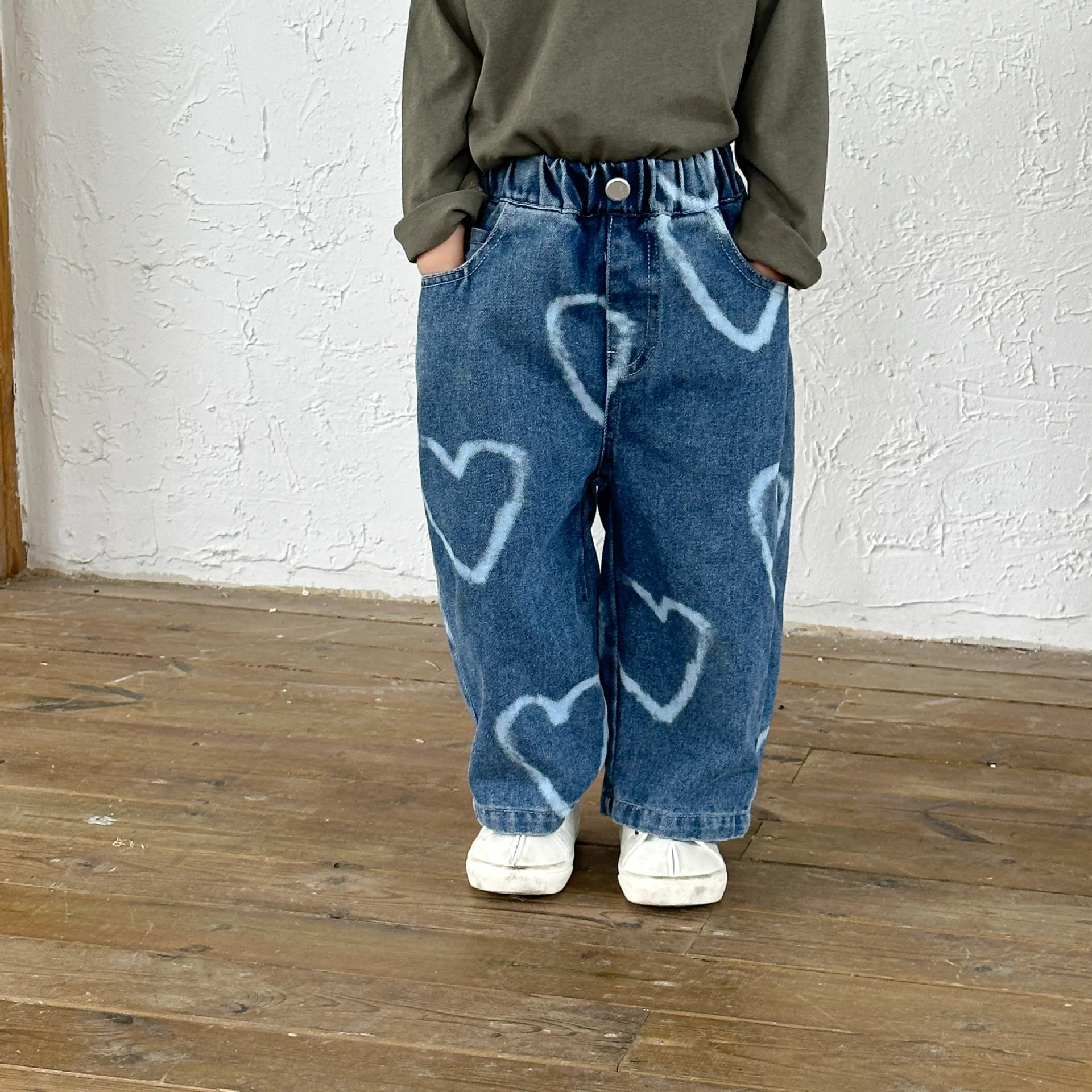 Children\'s Pants 2024 Autumn Korean Boys Jeans Heart Print Girls Denim Trousers Baby Toddler Cotton Kid\'s Straight Jeans