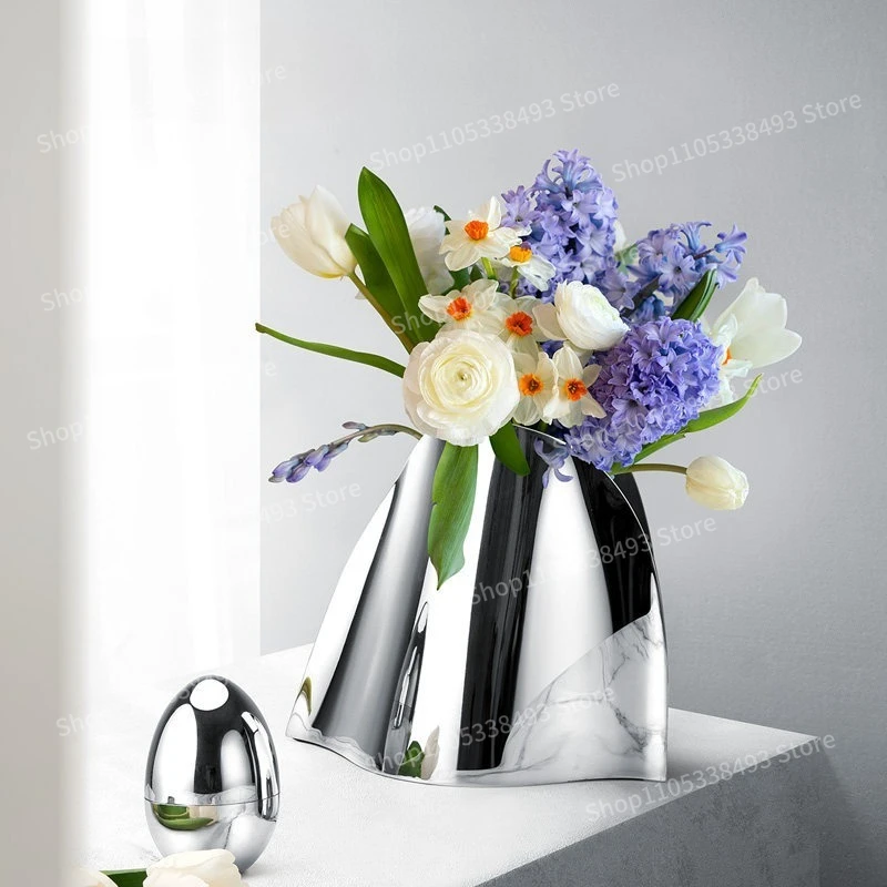 Light Luxury Stainless Steel Champagne Bucket, Creative Metal Dining Table Wine Bucket, Ice Bucket Model Room Vase