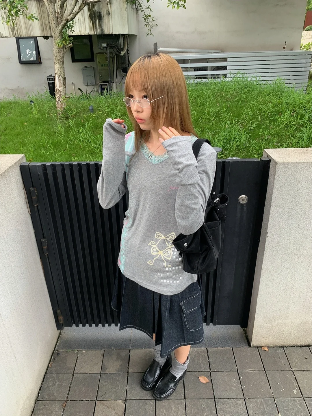 Millennial Grey Retro Cute Print Splicing Lace Trim V-Neck Long Sleeve Slimming Women's T-Shirt Casual Style Autumn Wear