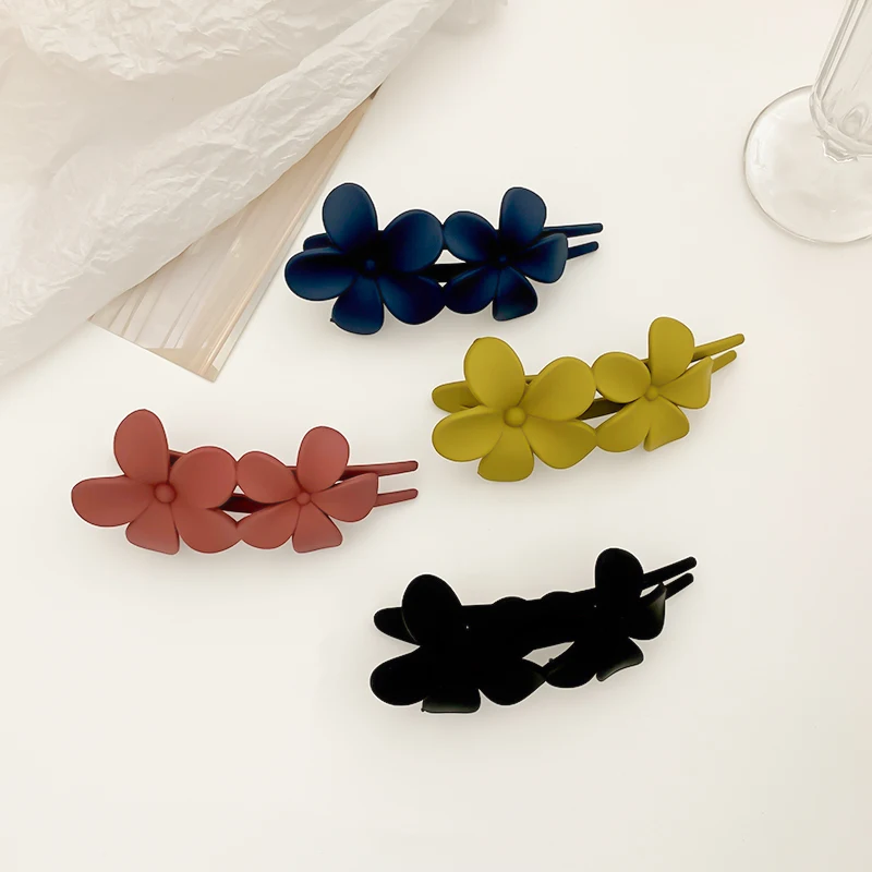 AISHG Frosted Flower Hairpin Women Acrylic Plastic Duckbill Claw Hair Clips Barrette Girls Hairpin Ponytail Hair Accessories