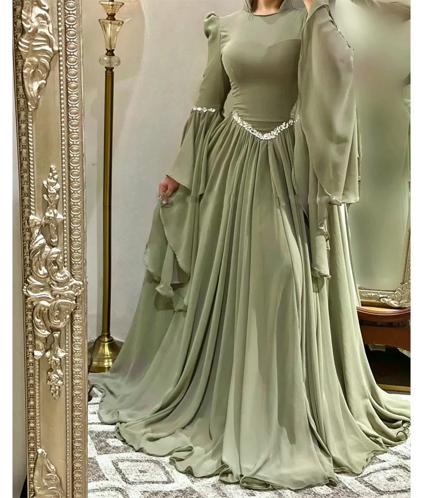 Abito da sera con maniche svasate in cristallo a trapezio in chiffon delicato personalizzato Abiti da festa lunghi fino al pavimento con maniche lunghe di alta qualità