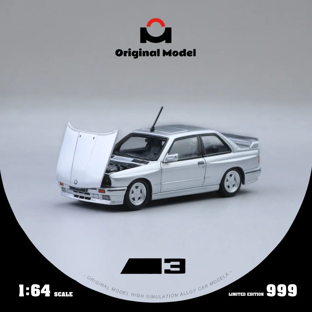 

*Pre-order*OM 1:64 Sliver/Red E30 Small-Scale Simulation Alloy Car Model for Collection&Display&Gift
