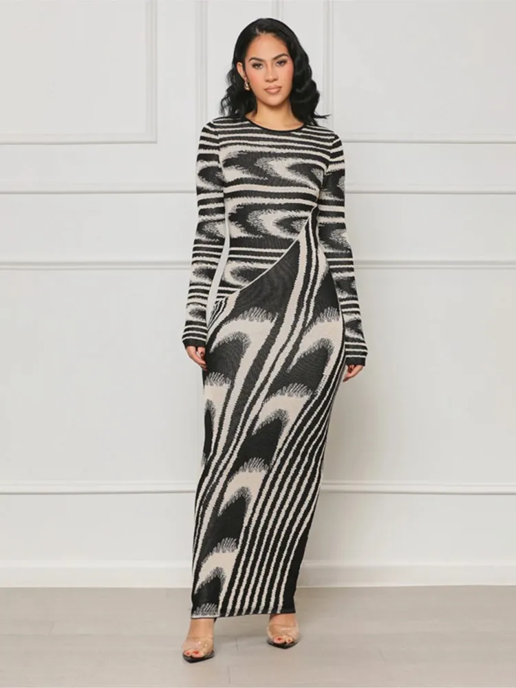 ชุดเดรสลายทางใหม่สำหรับฤดูใบไม้ร่วงและฤดูหนาว ทรงเข้ารูป แฟชั่นผู้หญิง คอทรงโอ แขนยาว สไตล์เรียบหรู เหมาะสำหรับใส่ไปทำงานหรือไปงานปาร์ตี้