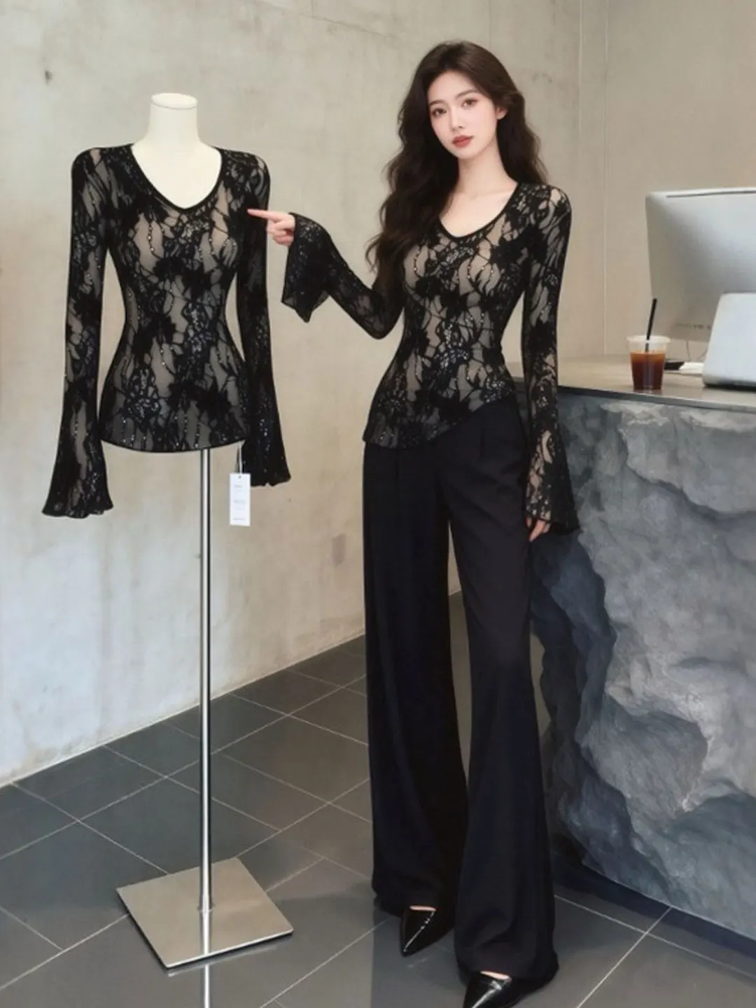 

Сексуальное черное кружевное платье-футляр с завышенной талией, уникальное, модное, весна 2026, с длинным рукавом, V-образным вырезом, для молодых женщин