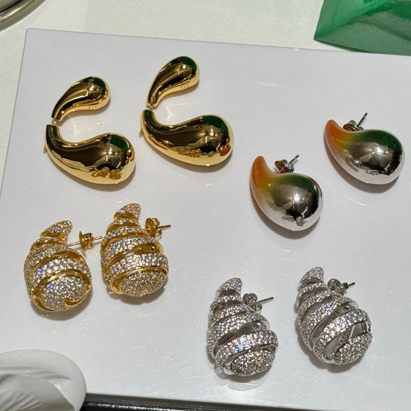 

Модные европейские золотые, серебряные полые серьги с каплями воды и кристаллами, женские дизайнерские ювелирные изделия, тренд