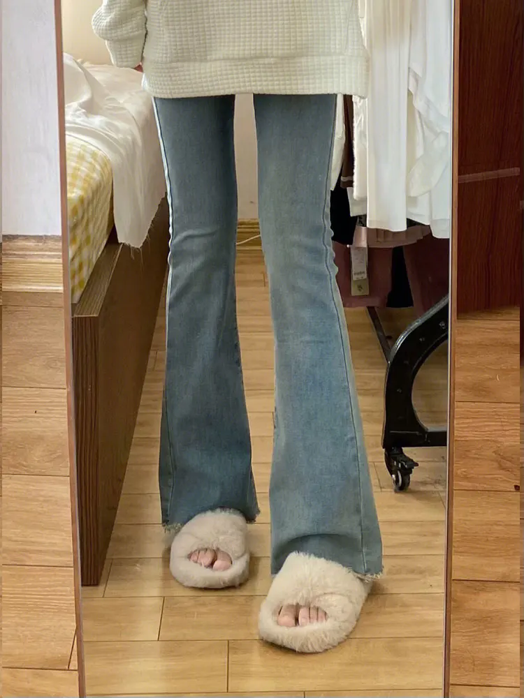 

Ретро-джинсы синие с рваным краем, расклешенные, женские, весна-осень, новинка, большие размеры, с высокой талией, для стройных фигур, удлиненные брюки