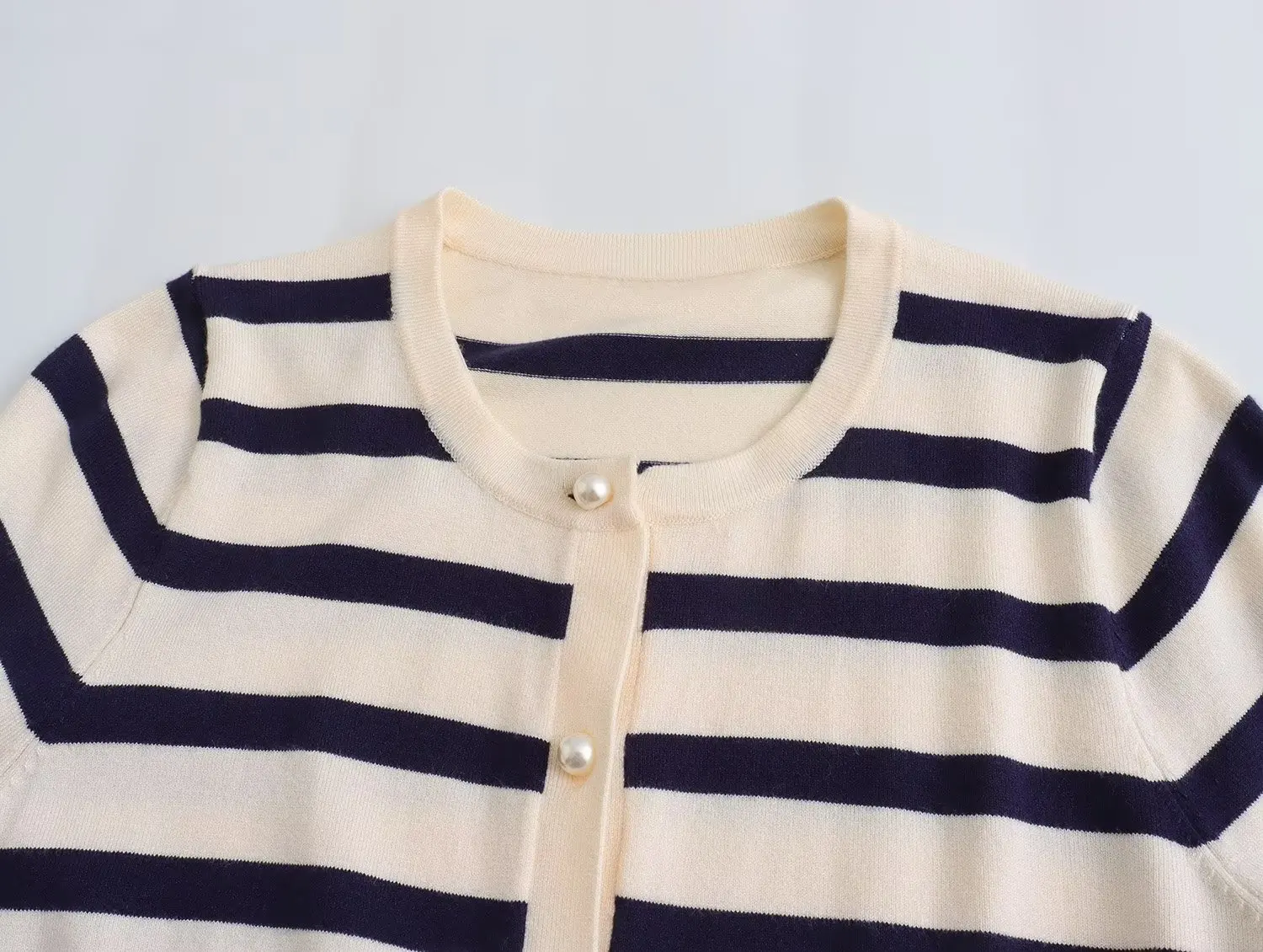 Jenny&Dave French Simple Single-breasted Knitted Jacket Sweater Women Top Autumn New Elegant Striped Fashion Knitted Cardigan