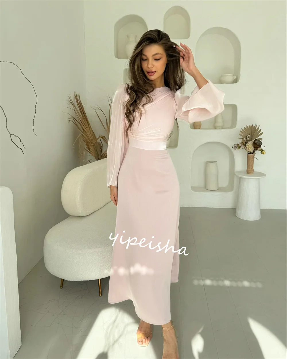 Cetim plissado A-Line O-Neck Midi Gown, Arábia Saudita Vestidos, Ocasião sob medida, Dia dos Namorados