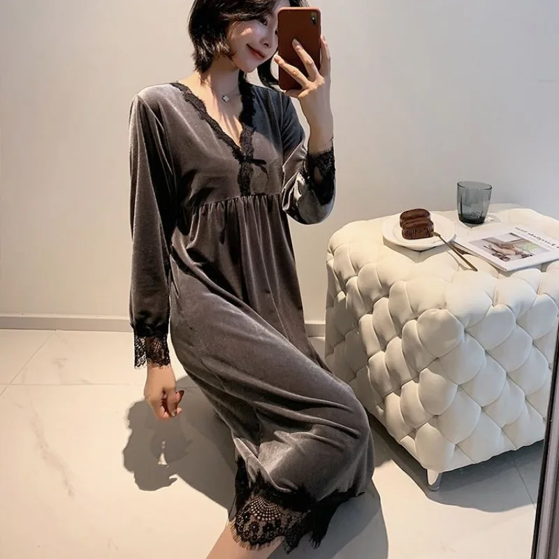 Pleuche Nightgowns Women V-neck Loose Sexy Thick Winter Sleepwear Sweet Lace Patchwork Graceful Mature Midi Chic Female Home Ins